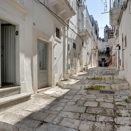 Mirror House Lovely Apartment Ostuni